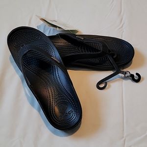 Crocs , womens size 9 flip flops NWT